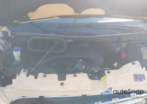 2015 Ford Transit-250 z USA, uszkodzony, nr VIN 1FTYR1YM2FKA58145